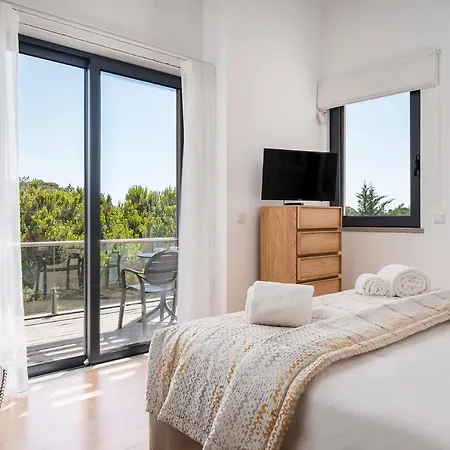 With Private Rooftop Terrace And Jacuzzi Apartment